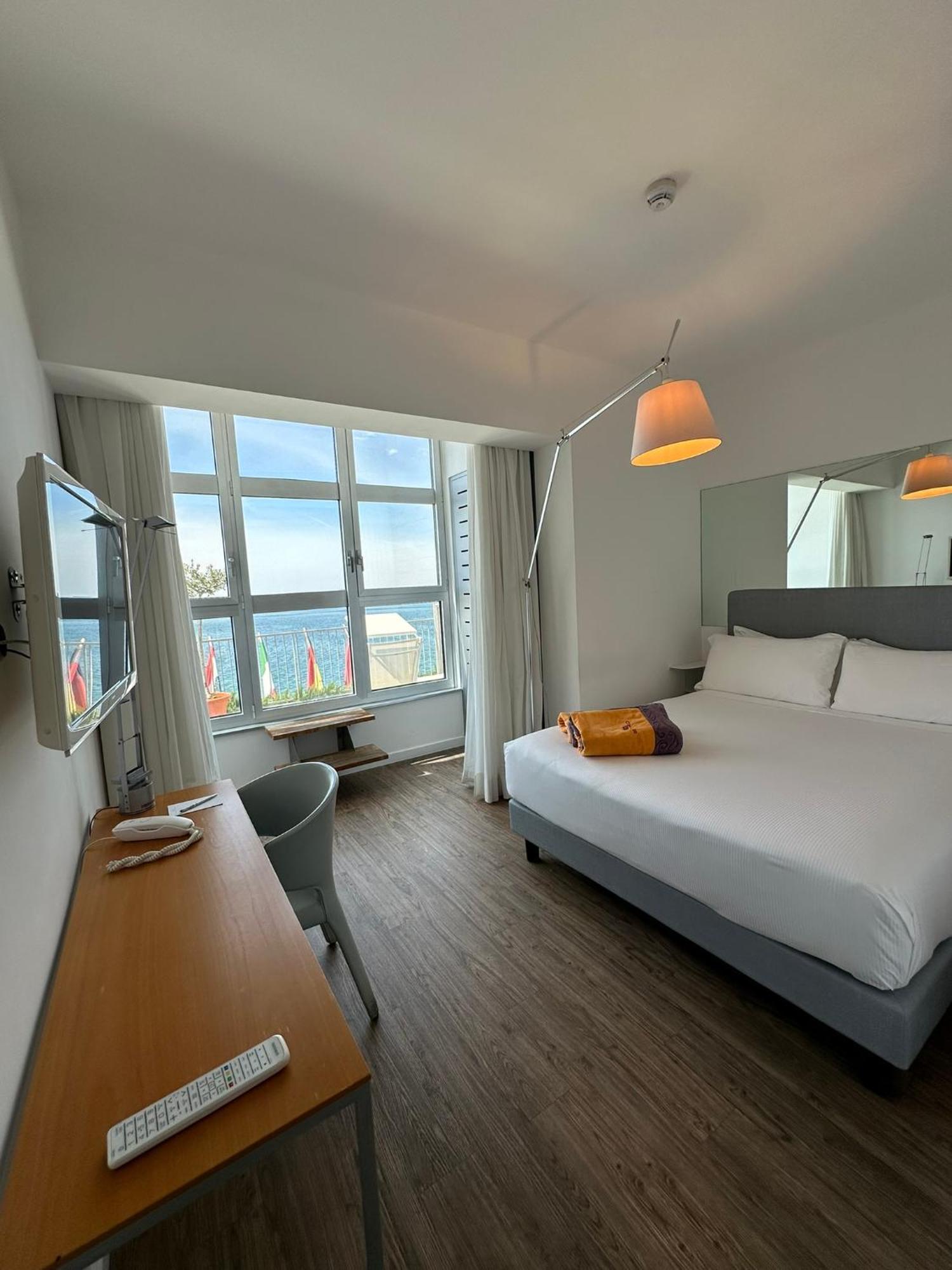 Hotel Miramare - Adults Only ترييستي المظهر الخارجي الصورة